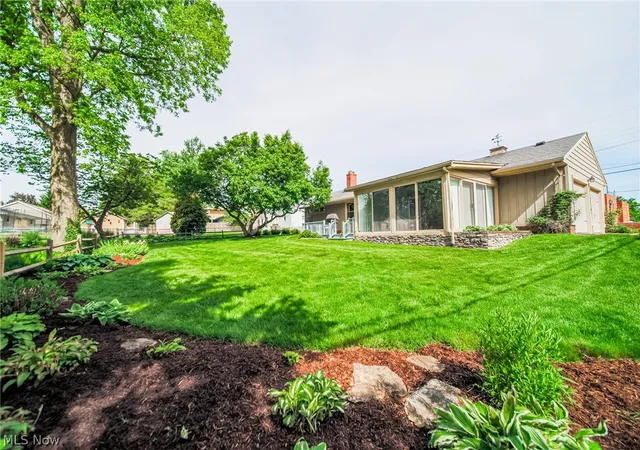 2nd image of 353 Hillcrest Dr, Ashland, OH 44805 | MLS# 5212782