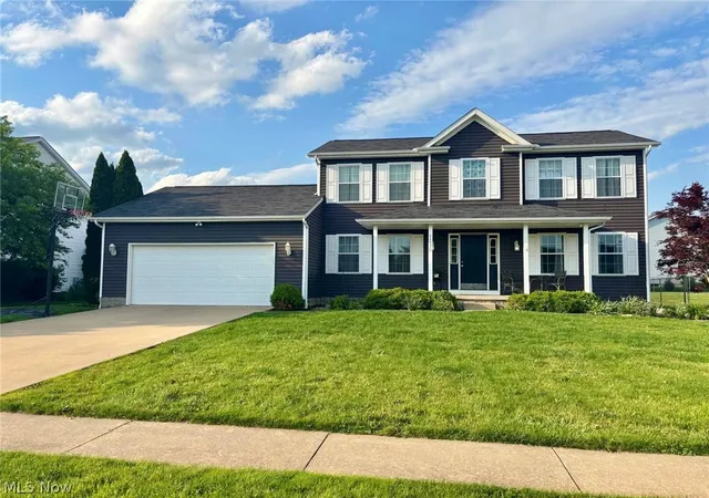 Homes for sale in Uniontown, OH | 11270 Grand Valley Dr Nw, Uniontown, OH 44685 | MLS# 5211682