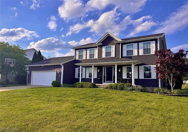 Homes for sale in Uniontown, OH | 11270 Grand Valley Dr Nw, Uniontown, OH 44685 | MLS# 5211682