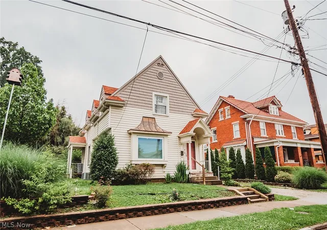 Homes for sale in Parkersburg, WV | 1605 Liberty St, Parkersburg, WV 26101 | MLS# 5212801