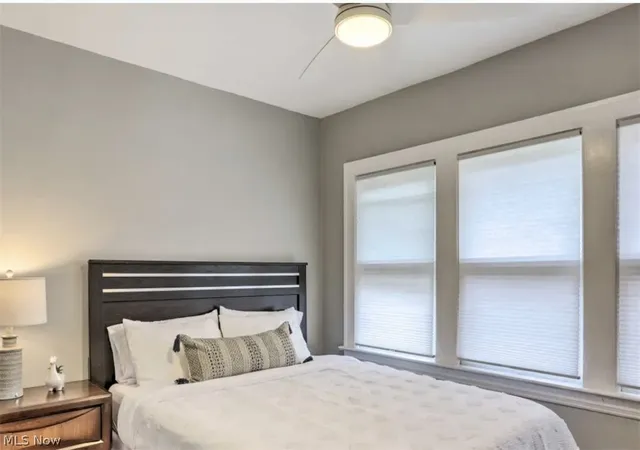 Listing Photo 2 - Condo for sale in building located at 1623 Hillcrest Rd, Cleveland, OH 44118 - Unit #