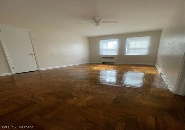 4th image of 15820 Van Aken #303, Cleveland, OH 44120 | MLS# 5211871