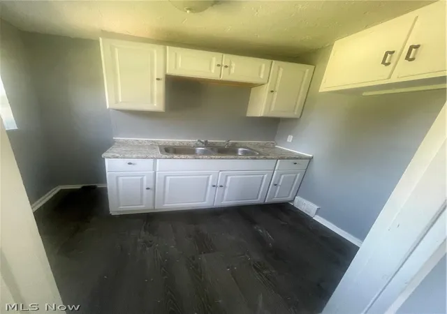 Photo 4 of Condo for sale at 490 Kenwood Dr #J, Euclid, OH 44123 | MLS# 5211852 | Listing updated on 2026-08-04