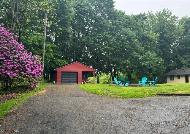 Homes for sale in Uniontown, OH | 12797 Oakwood Ave Nw, Uniontown, OH 44685 | MLS# 5212887
