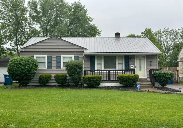1st image of 438 10th St, Struthers, OH 44471 | MLS# 5212909