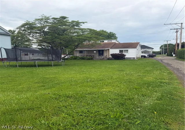 1st image of 525 Wabash Ave N, Brewster, OH 44613 | MLS# 5212956