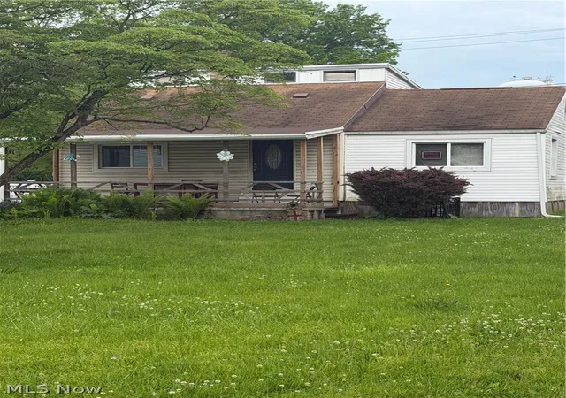 2nd image of 525 Wabash Ave N, Brewster, OH 44613 | MLS# 5212956