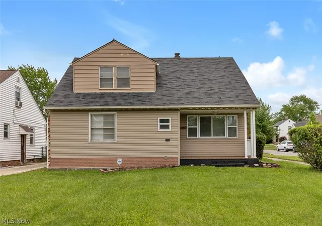 Homes for sale in South Euclid, OH | 1959 Warrensville Center Rd, South Euclid, OH 44121 | MLS# 5212949