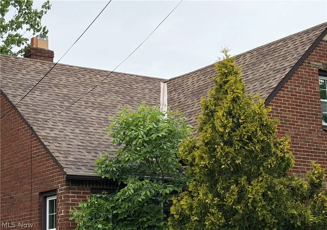 Photo 3 of Single family home for sale at 5916 Pearl Rd, Cleveland, OH 44130 | MLS# 5212964 | Listing updated on 2026-08-20