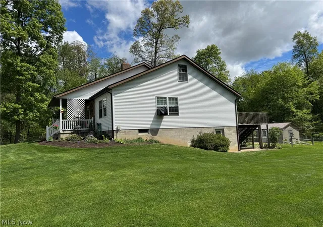 4th image of 7424 Criswell Rd, Fredericksburg, OH 44627 | MLS# 5212970