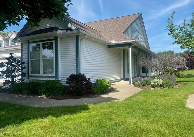 Homes for sale in Avon, OH | 2231 Langford Ln, Avon, OH 44011 | MLS# 5211443