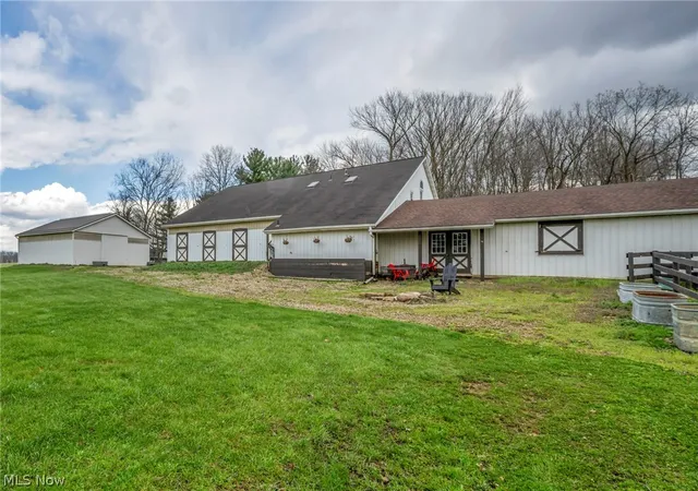 Photo 2 of Single family home for sale at 4020 Faircrest St Sw, Canton, OH 44706 | MLS# 5212876 | Listing updated on 2026-05-26