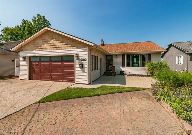 Photo 2 of Single family home for sale at 33091 Lake Shore Blvd, Eastlake, OH 44095 | MLS# 5212974 | Listing updated on 2026-08-29
