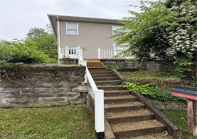 Homes for sale in East Liverpool, OH | 740 Minerva St, East Liverpool, OH 43920 | MLS# 5208425
