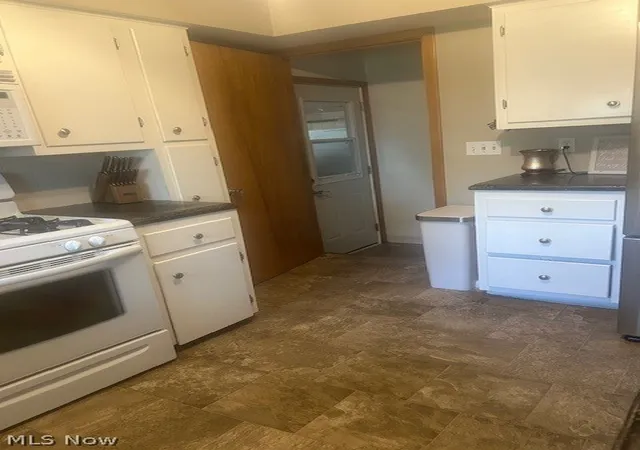 4th image of 1566 Arthur Dr Nw, Warren, OH 44485 | MLS# 5213058