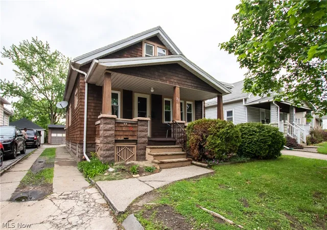 1st image of 25 Forbes Rd, Bedford, OH 44146 | MLS# 5213115