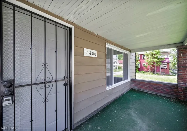 Homes for sale in Cleveland, OH | 11400 Continental Ave, Cleveland, OH 44104 | MLS# 5211590