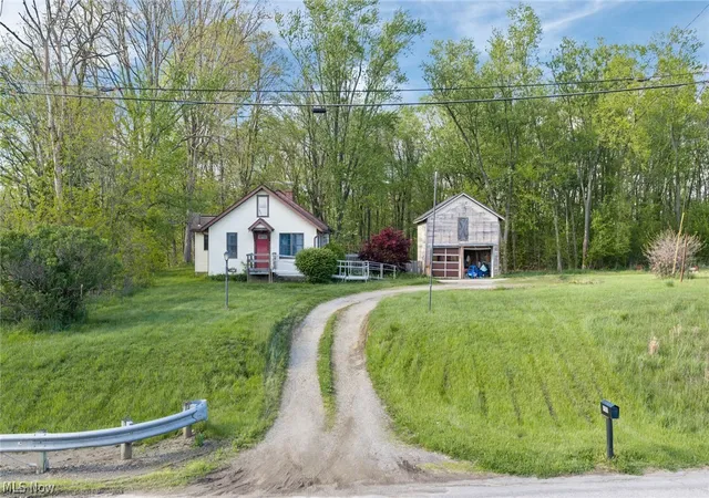 Homes for sale in Orrville, OH | 9000 E Lincoln Wy, Orrville, OH 44667 | MLS# 5213235