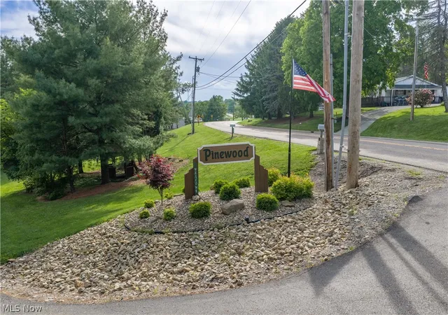 33rd image of 3188 Schneiders Crossing Rd Nw #J, Dover, OH 44622 | MLS# 5213029