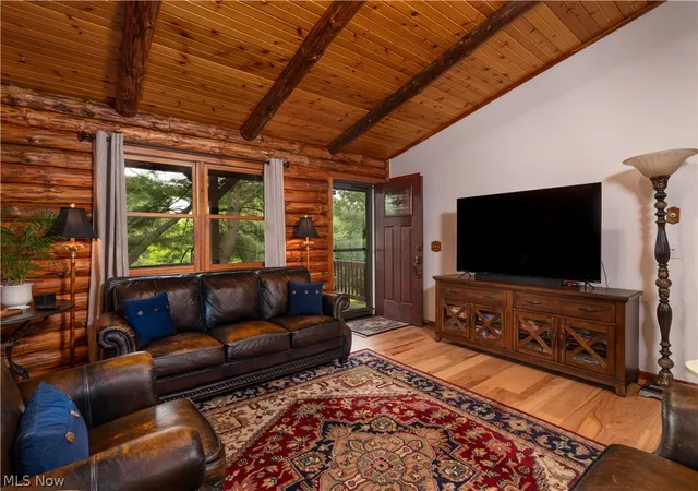 Photo 3 of Sale Pending at 3188 Schneiders Xing Rd NW #J, Dover, OH 44622 | MLS# 5213029 | Listing updated on 2026-07-28