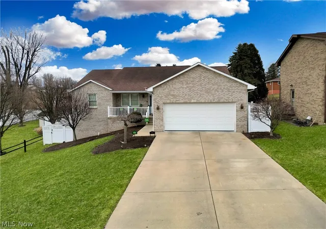 Homes for sale in Weirton, WV | 1343 Courtland Rd, Weirton, WV 26062 | MLS# 5212635