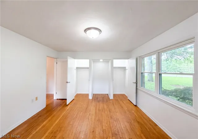 Photo 4 of Single family home for sale at 36700 Lakeland Dr, Avon, OH 44011 | MLS# 5213285 | Listing updated on 2026-07-29