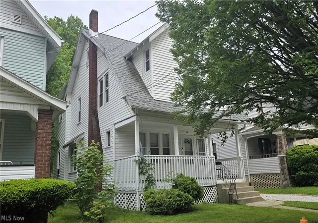 Homes for sale in Akron, OH | 339 Hillwood Dr, Akron, OH 44320 | MLS# 5213294