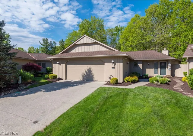 Photo 2 of Sale Pending at 33125 Cedar Branch Cir, North Ridgeville, OH 44039 | MLS# 5213025 | Listing updated on 2026-08-05