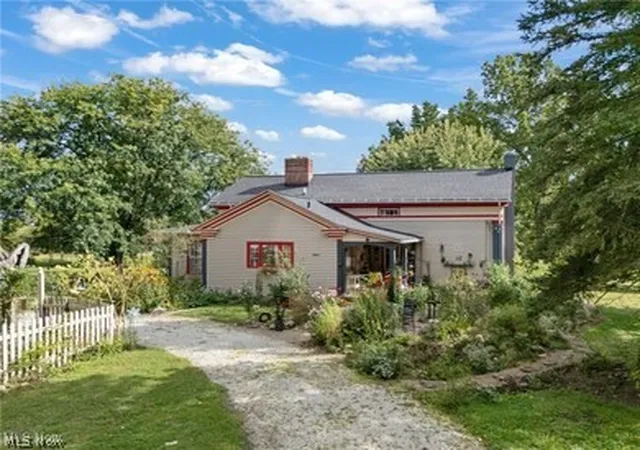 1st image of 6795 Wadsworth Rd, Medina, OH 44256 | MLS# 5212750