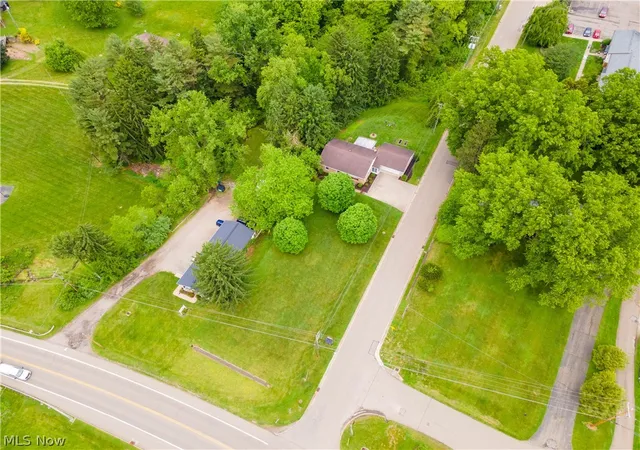 Homes for sale in Millersburg, OH | 32 Lakeview Dr, Millersburg, OH 44654 | MLS# 5213038