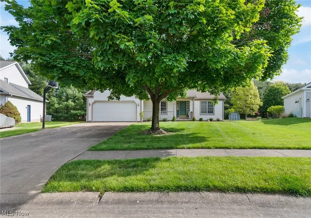 Homes for sale in Massillon, OH | 7567 Oakdale St Nw, Massillon, OH 44646 | MLS# 5213414