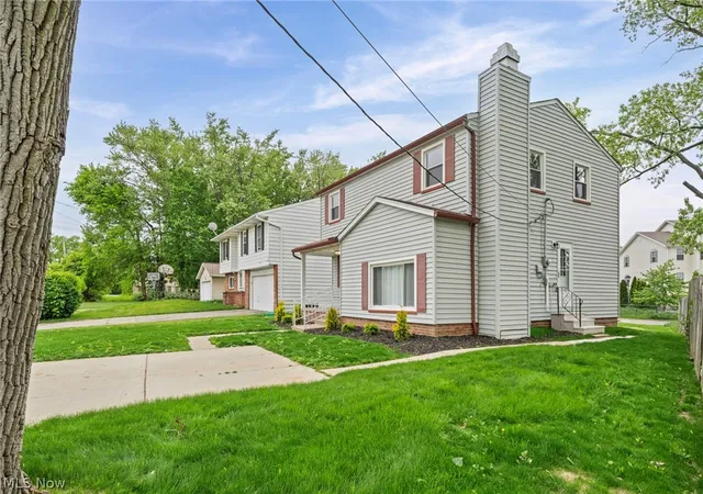 Homes for sale in Berea, OH | 270 Riveredge Pkwy, Berea, OH 44017 | MLS# 5213426