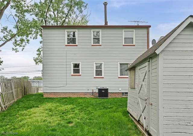 Homes for sale in Berea, OH | 270 Riveredge Pkwy, Berea, OH 44017 | MLS# 5213426