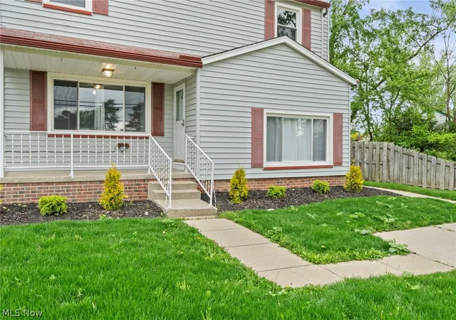 Homes for sale in Berea, OH | 270 Riveredge Pkwy, Berea, OH 44017 | MLS# 5213426