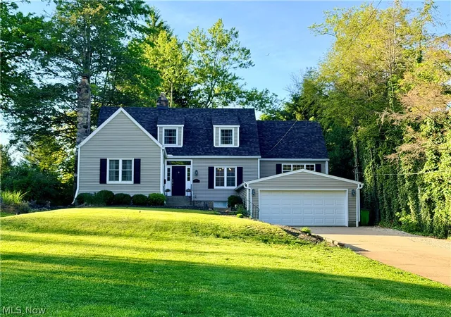 Homes for sale in Mogadore, OH | 3695 Mogadore Rd, Mogadore, OH 44260 | MLS# 5212900