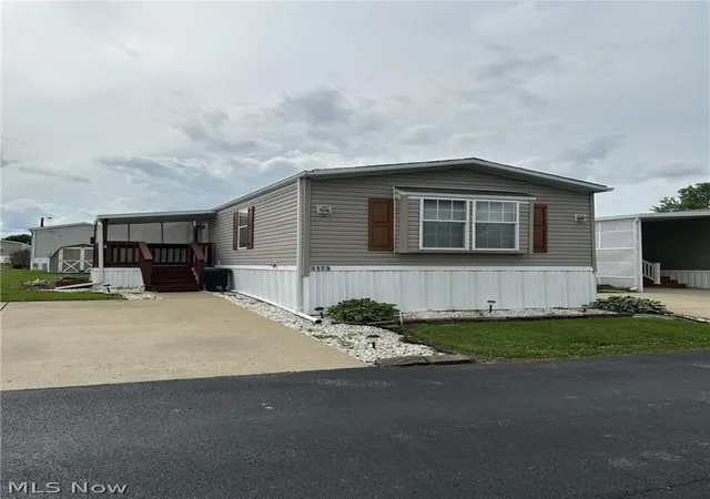 Photo 2 of Single family home for sale at 3175 Sugartyme Dr, Zanesville, OH 43701 | MLS# 5213537 | Listing updated on 2026-09-23