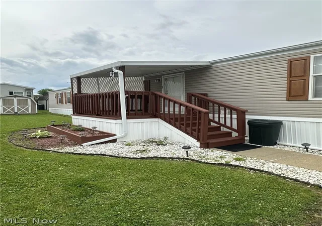 Photo 3 of Single family home for sale at 3175 Sugartyme Dr, Zanesville, OH 43701 | MLS# 5213537 | Listing updated on 2026-09-23