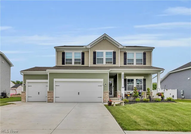 Homes for sale in Vermilion, OH | 5940 Cape Hatteras, Vermilion, OH 44089 | MLS# 5213444