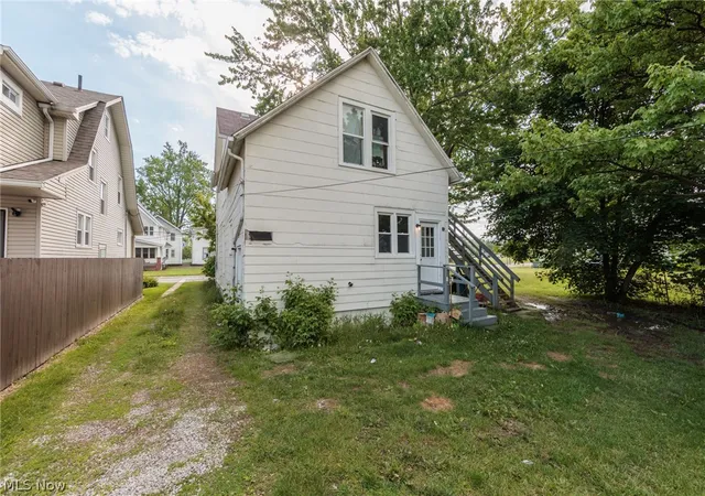 5th image of 526 528 Hamilton Ave, Lorain, OH 44052 | MLS# 5211581