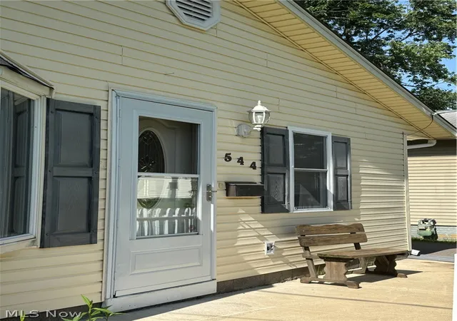 Homes for sale in Elyria, OH | 544 Purdue Ave, Elyria, OH 44035 | MLS# 5213419