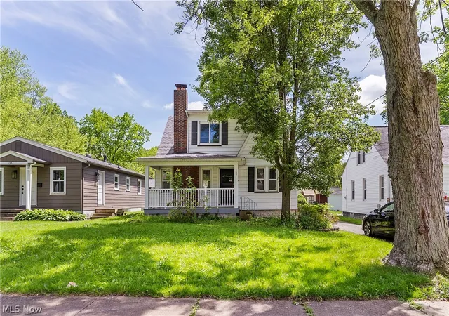 Photo 2 of Single family home for sale at 189 Beechwood Dr, Youngstown, OH 44512 | MLS# 5213666 | Listing updated on 2026-09-01
