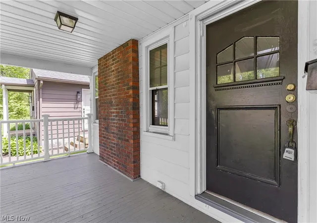 Photo 3 of Single family home for sale at 189 Beechwood Dr, Youngstown, OH 44512 | MLS# 5213666 | Listing updated on 2026-09-01