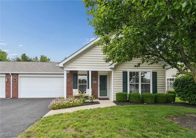 Homes for sale in Canal Winchester, OH | 6138 Murphys Pond Rd, Canal Winchester, OH 43110 | MLS# 5213515