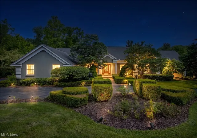Photo 3 of Single family home for sale at 330 N Countryside Dr, Ashland, OH 44805 | MLS# 5213628 | Listing updated on 2026-08-04