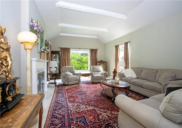 Photo 4 of Single family home for sale at 330 N Countryside Dr, Ashland, OH 44805 | MLS# 5213628 | Listing updated on 2026-08-04