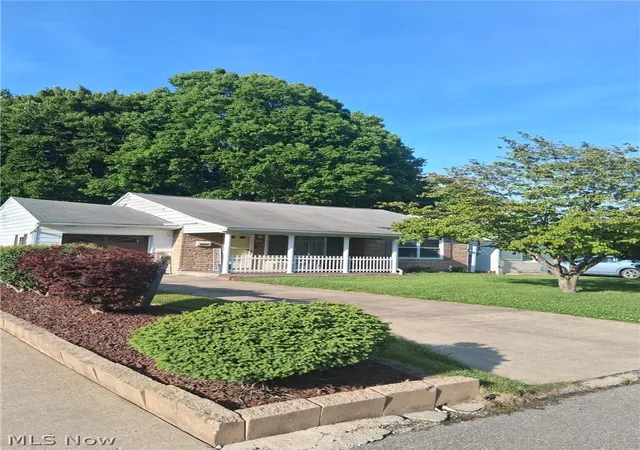 Homes for sale in Parkersburg, WV | 2611 27th St, Parkersburg, WV 26101 | MLS# 5212858