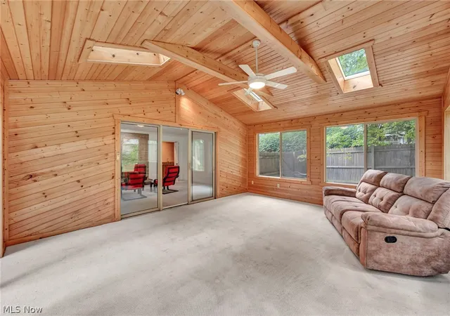 Photo 4 of Sale Pending at 3379 S Smith Rd, Fairlawn, OH 44333 | MLS# 5212740 | Listing updated on 2026-08-24