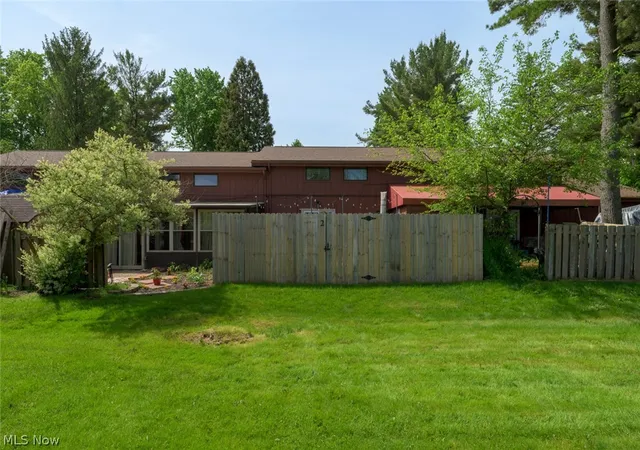 Homes for sale in Ravenna, OH | 6235 Gladys St, Ravenna, OH 44266