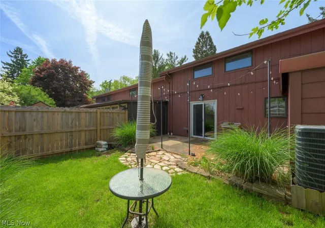 Homes for sale in Ravenna, OH | 6235 Gladys St, Ravenna, OH 44266
