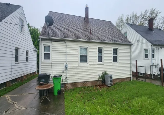 13th image of 21351 Crystal Ave, Euclid, OH 44123 | MLS# 5213585